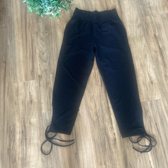 Lululemon spirited sissone pant - Picture 7 of 8